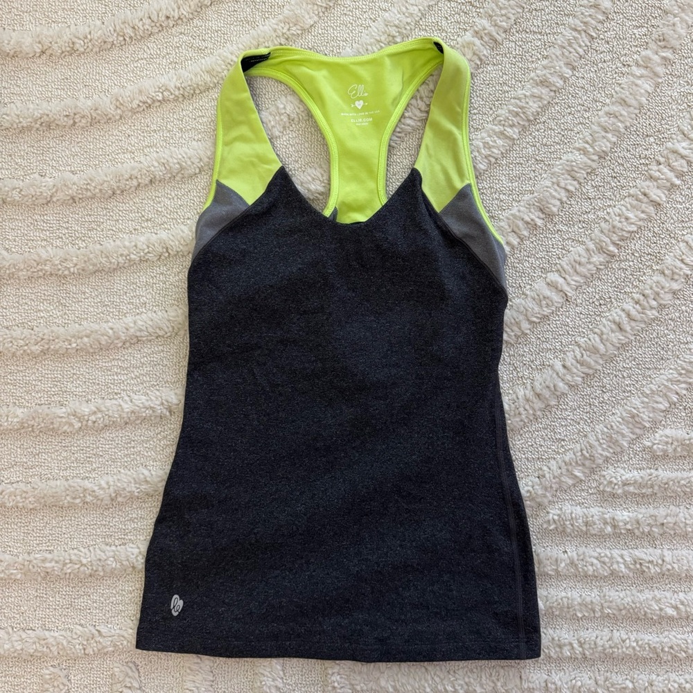 Ellie Full Length Workout Tank Top With Built In Bra Size XS